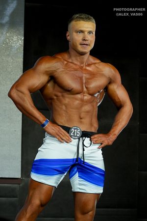 MEN'S PHYSIQUE 179
